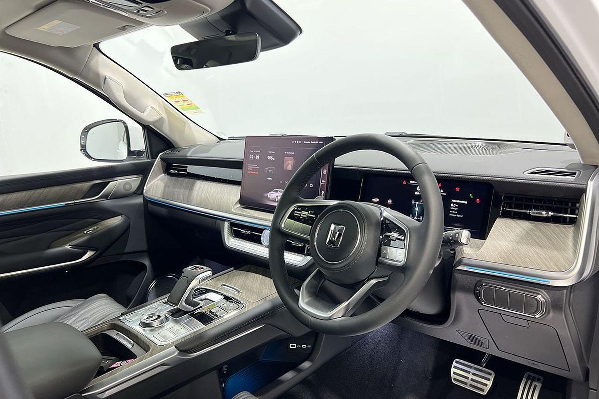 2025 GWM Tank 500 Ultra Hi4-T PHEV P03