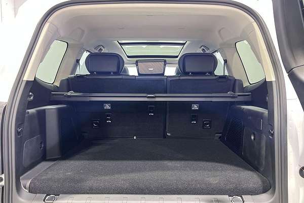 2025 GWM Tank 500 Ultra Hi4-T PHEV P03