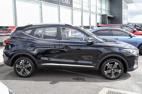 2020 MG ZS Essence AZS1