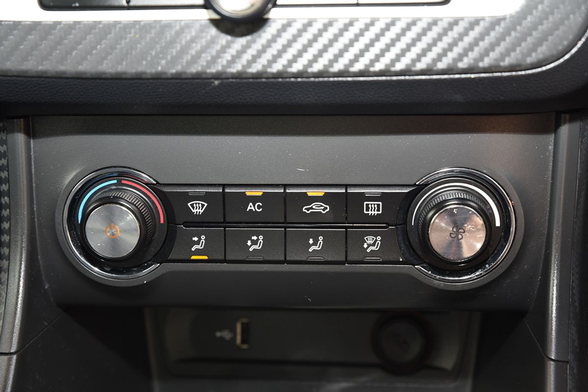 2020 MG ZS Essence AZS1