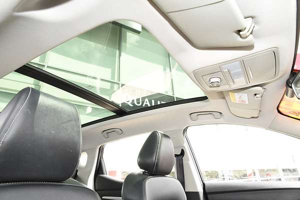 2020 MG ZS Essence AZS1