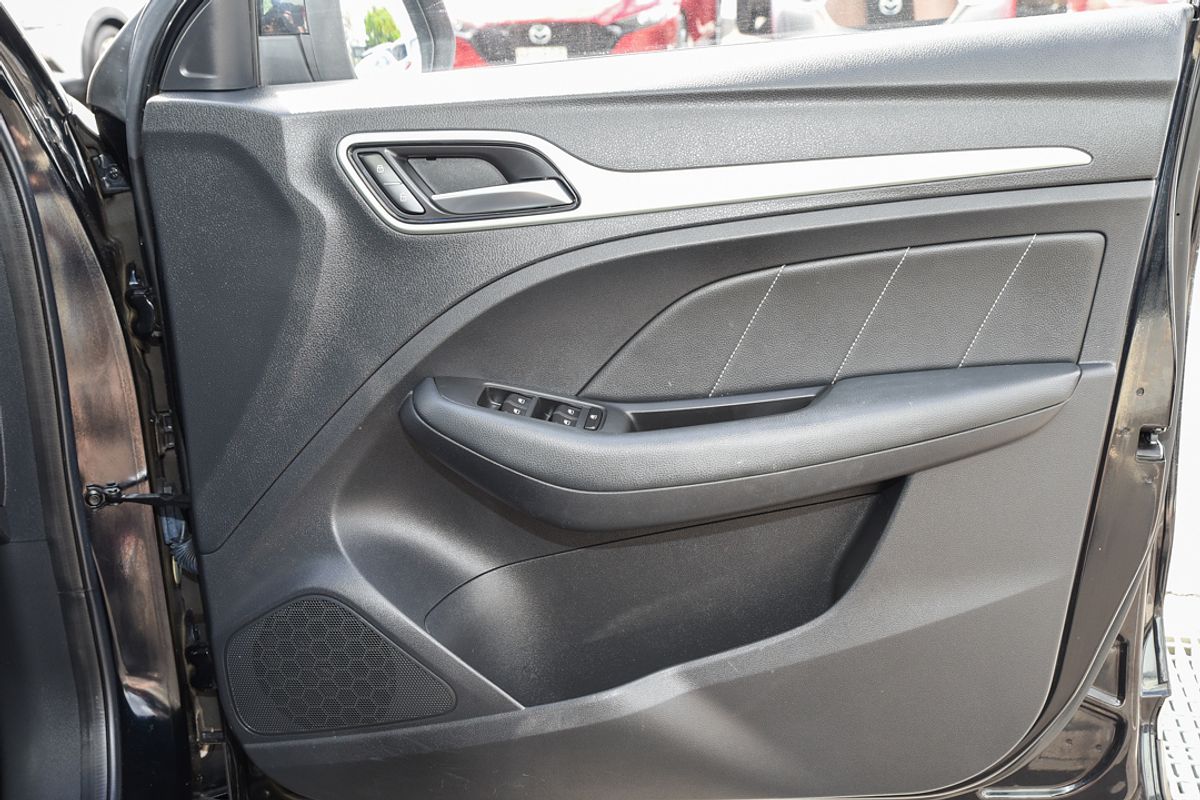 2020 MG ZS Essence AZS1