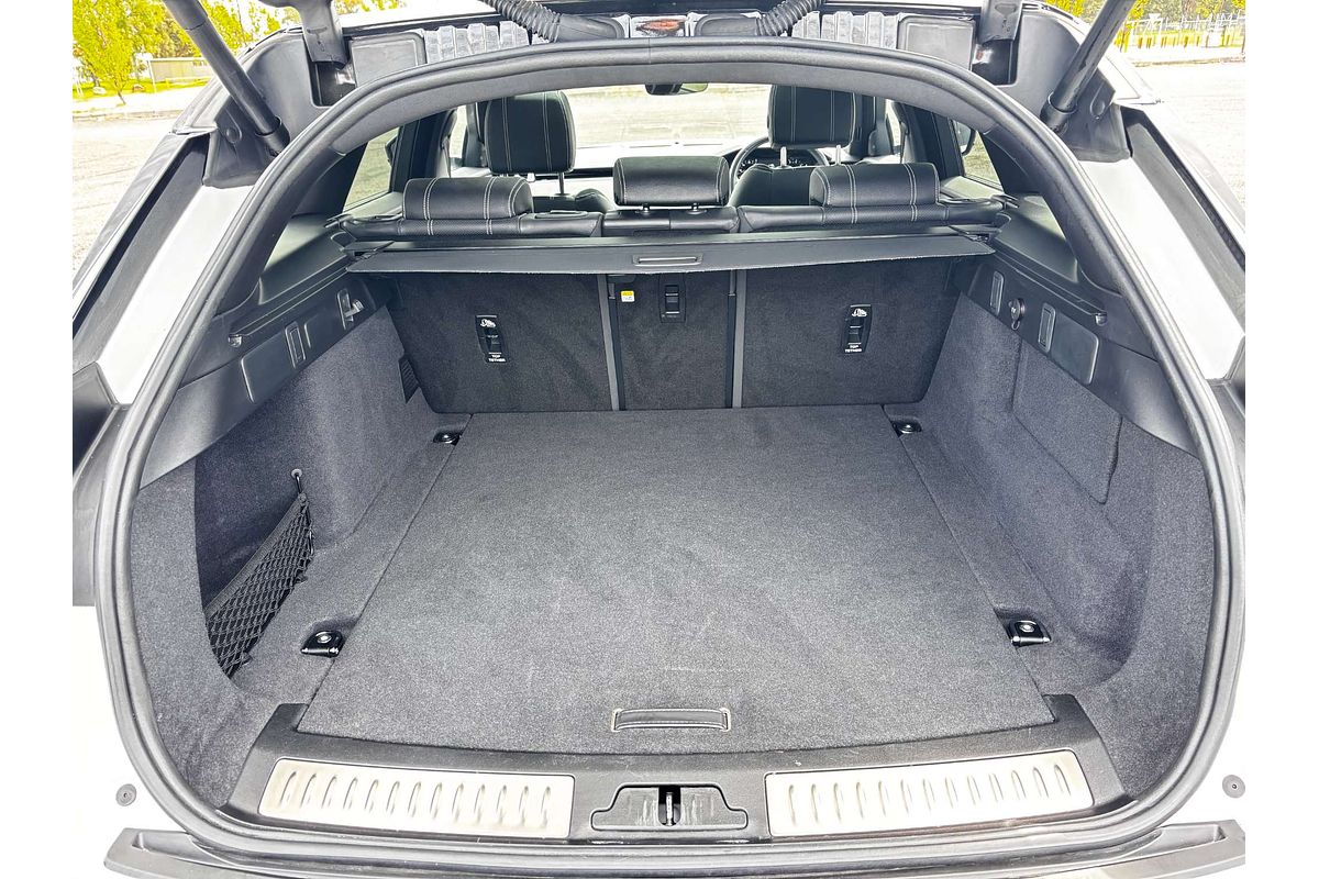 2022 Land Rover Range Rover Velar P250 R-Dynamic S L560