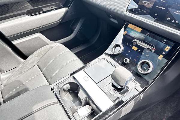 2022 Land Rover Range Rover Velar P250 R-Dynamic S L560