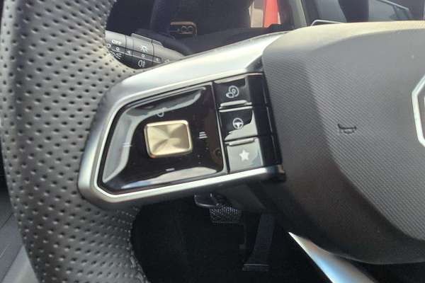 2025 MG QS Excite IS31