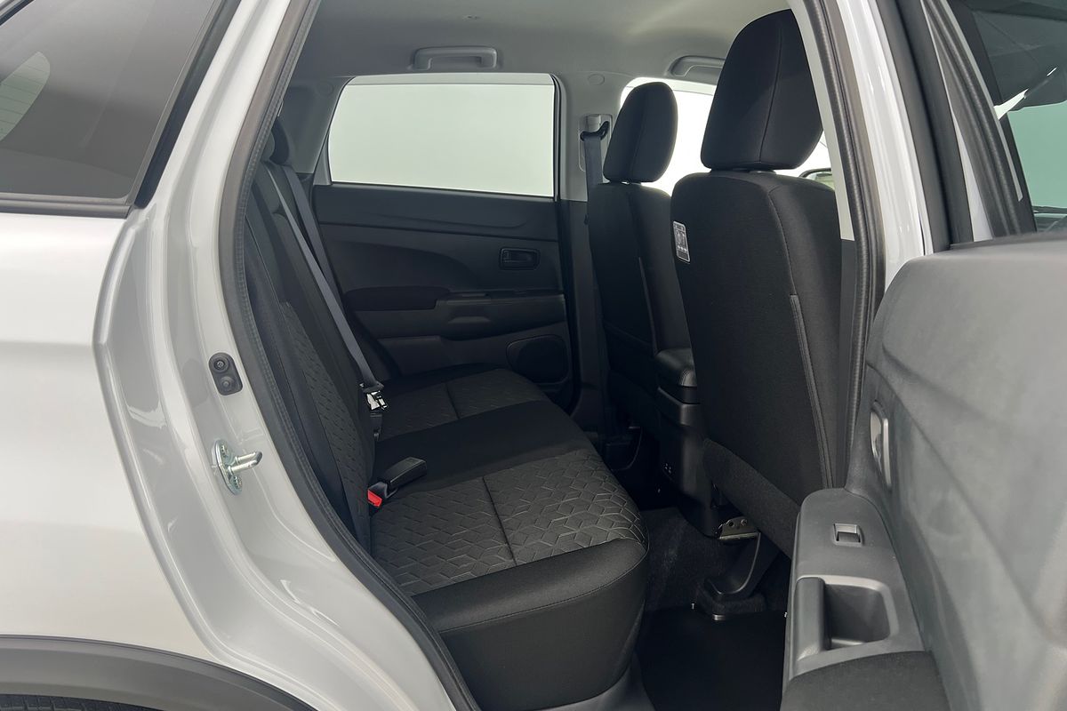 2025 Mitsubishi ASX MR XD