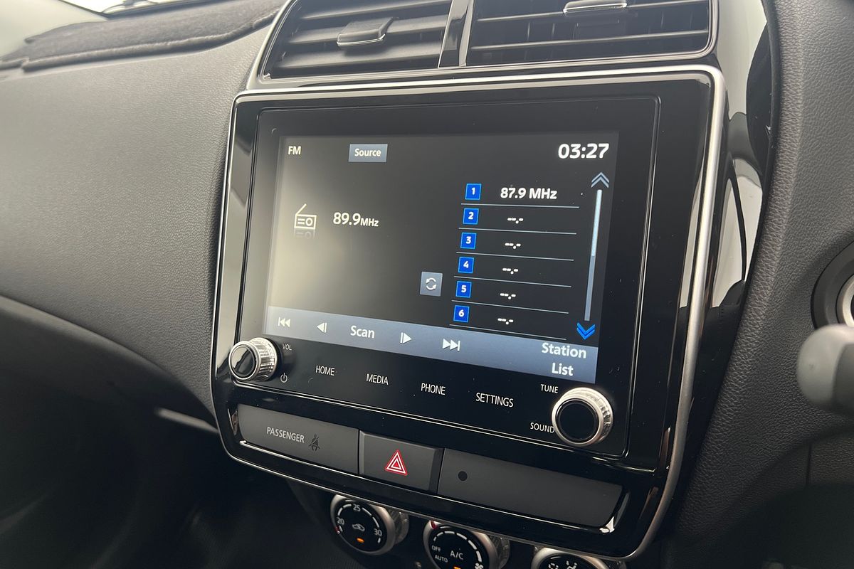 2025 Mitsubishi ASX MR XD