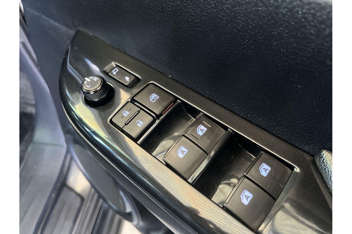 2020 Toyota Hilux SR5 GUN126R 4X4