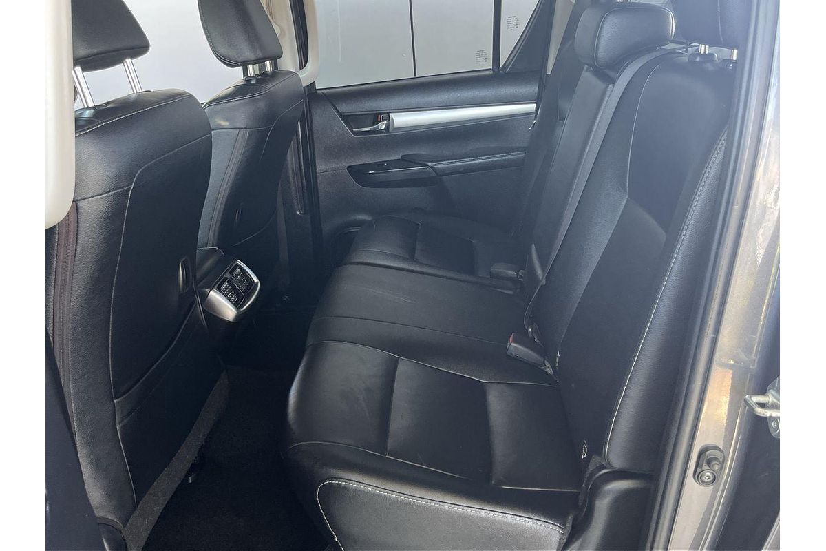 2020 Toyota Hilux SR5 GUN126R 4X4