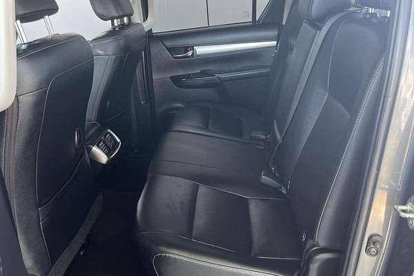 2020 Toyota Hilux SR5 GUN126R 4X4