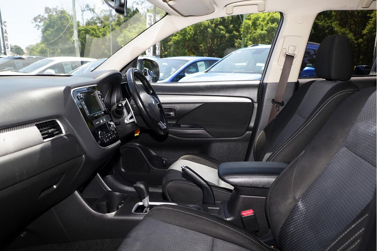 2016 Mitsubishi Outlander XLS ZK