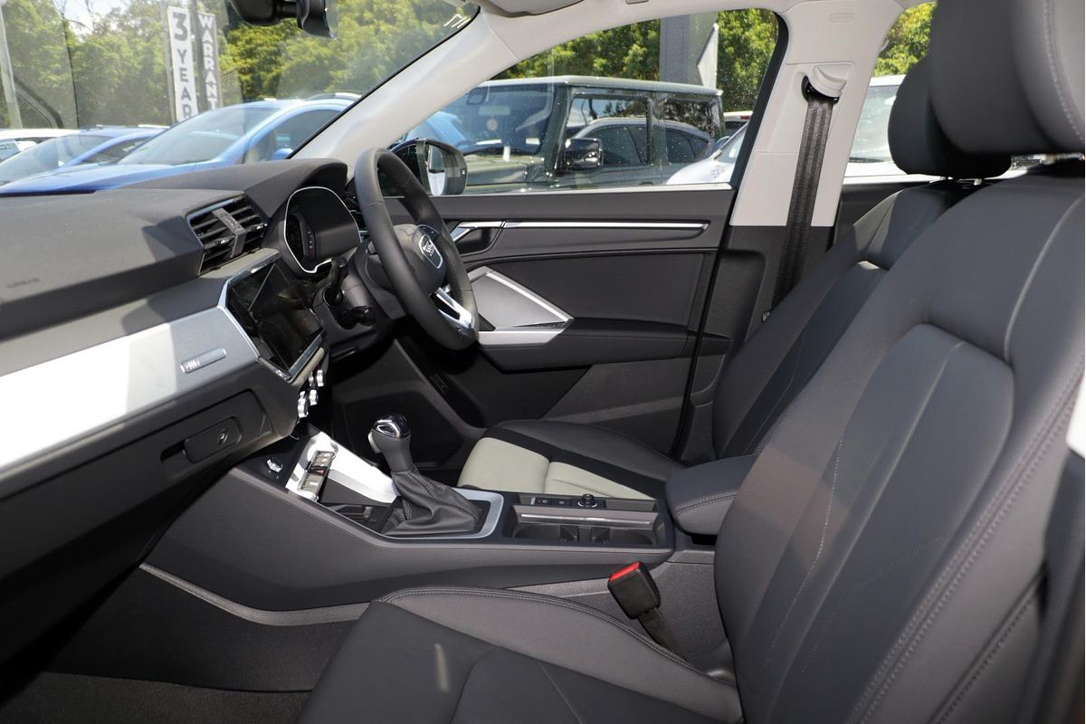 2025 Audi Q3 35 TFSI F3