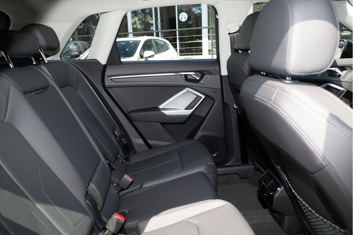 2025 Audi Q3 35 TFSI F3