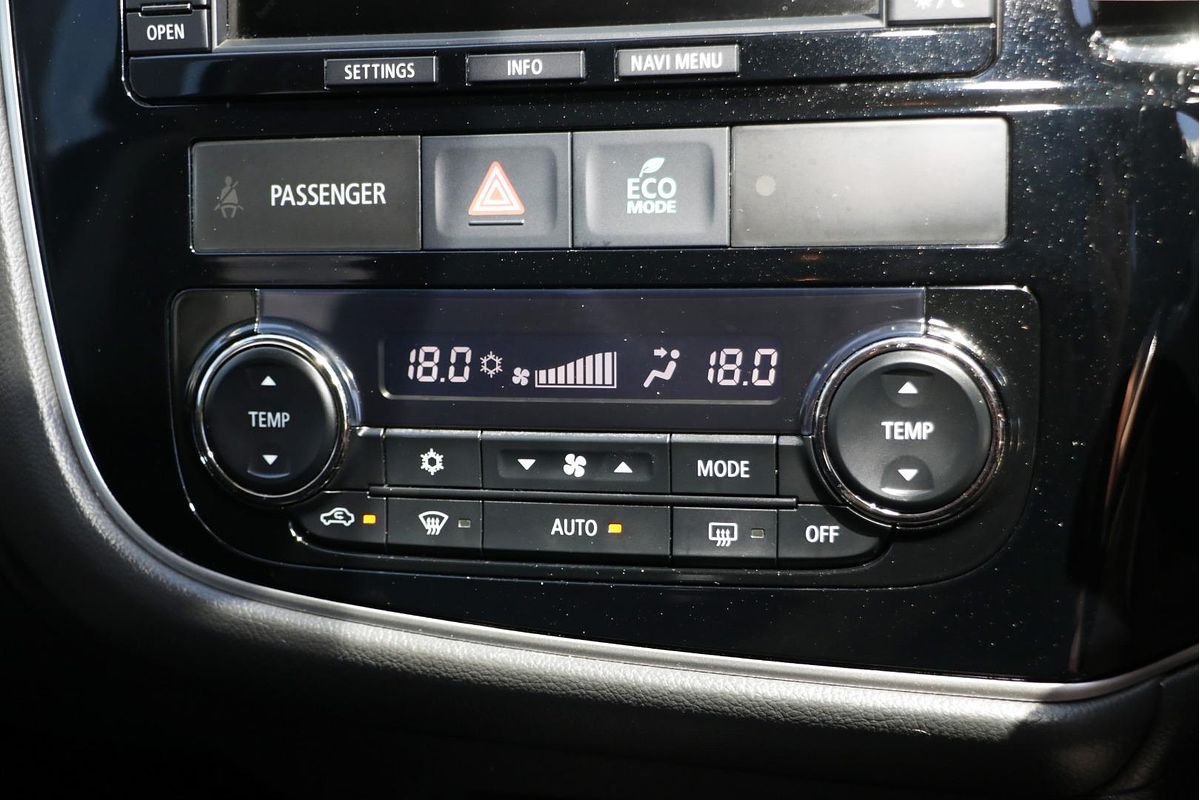 2016 Mitsubishi Outlander XLS ZK