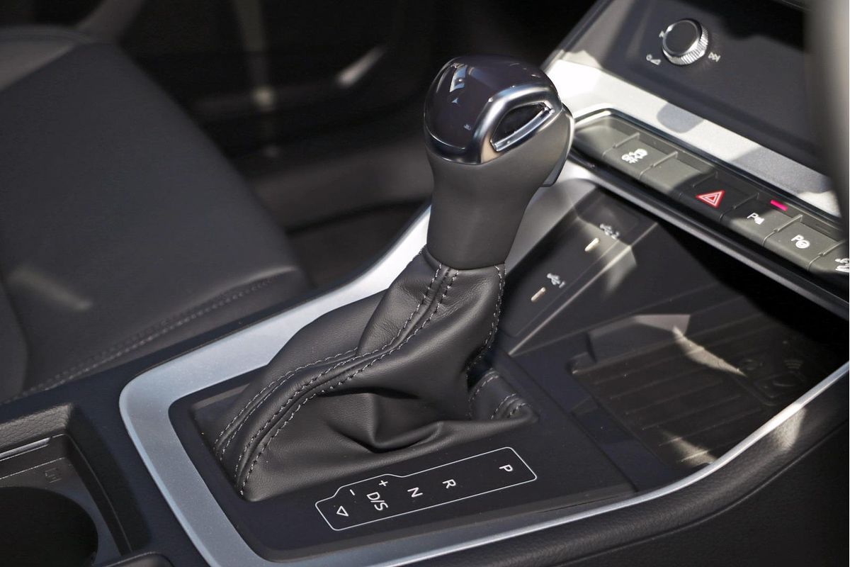 2025 Audi Q3 35 TFSI F3