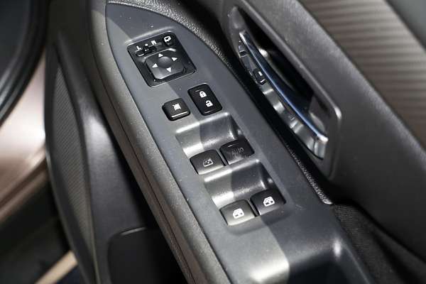 2016 Mitsubishi Outlander XLS ZK