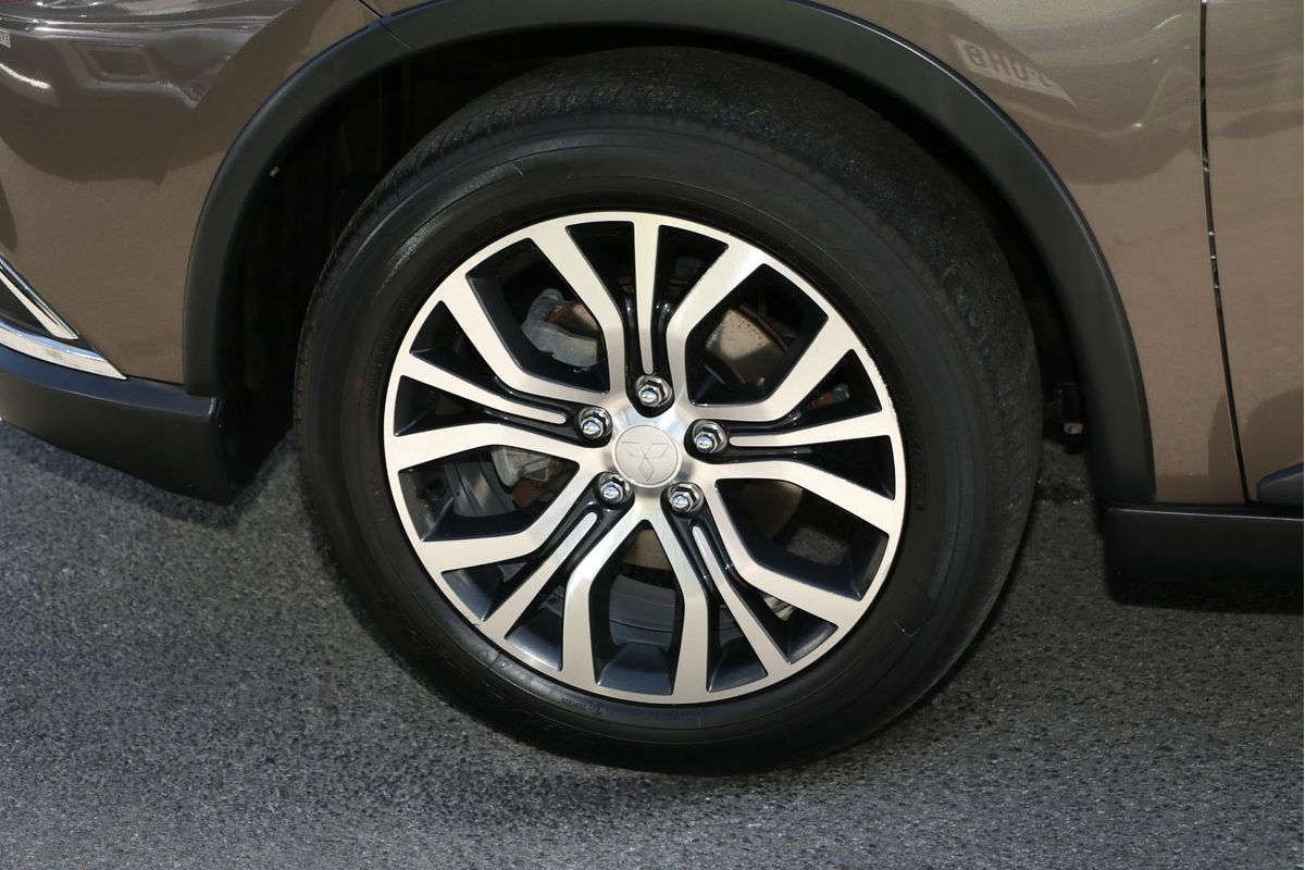 2016 Mitsubishi Outlander XLS ZK