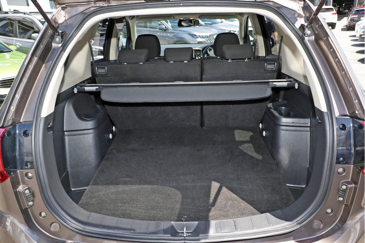 2016 Mitsubishi Outlander XLS ZK