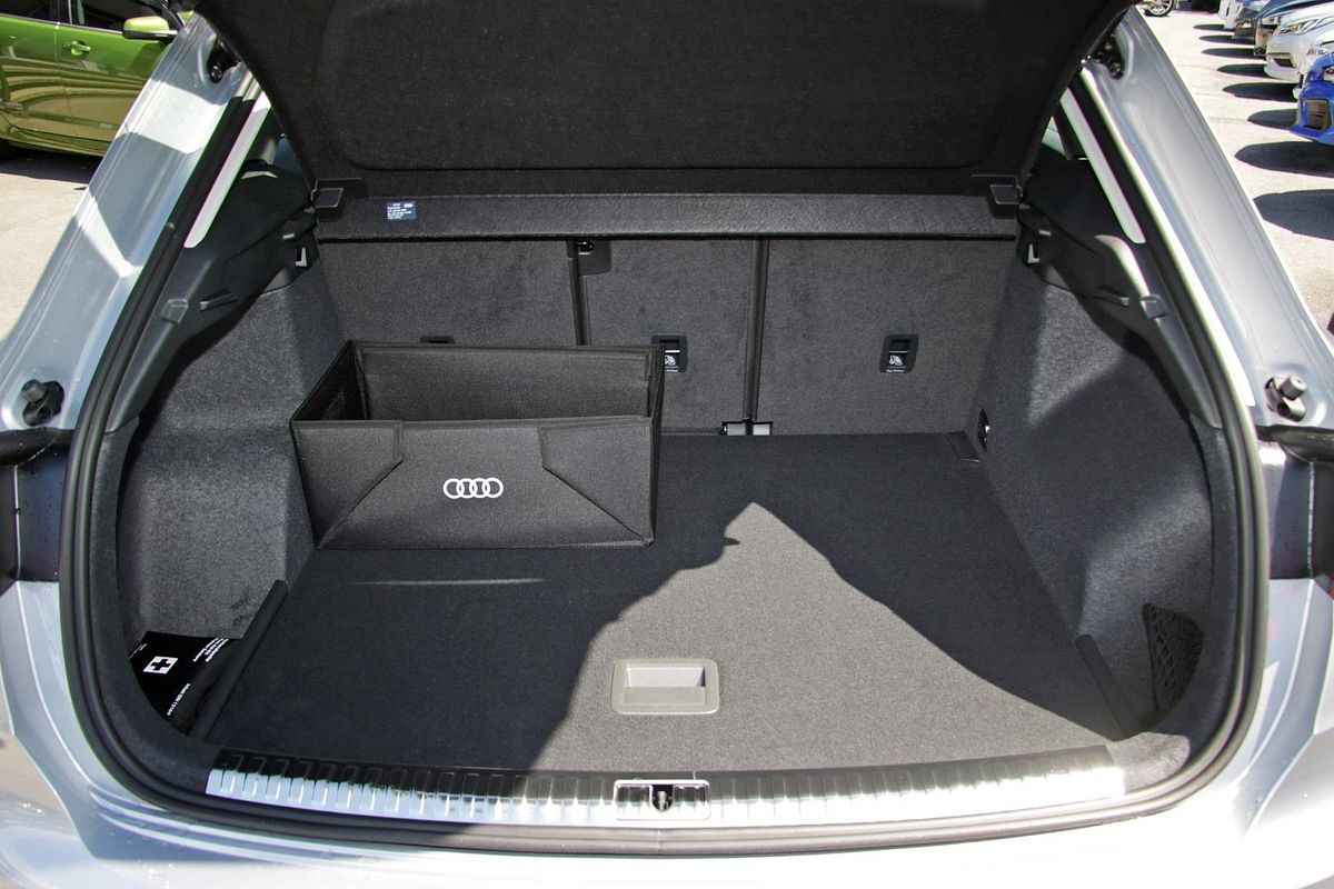 2025 Audi Q3 35 TFSI F3