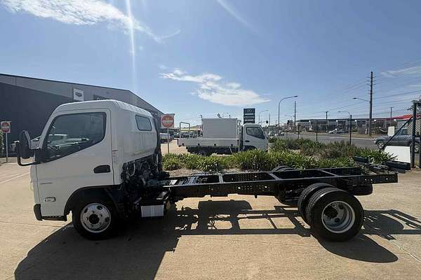 2025 Fuso Canter 515