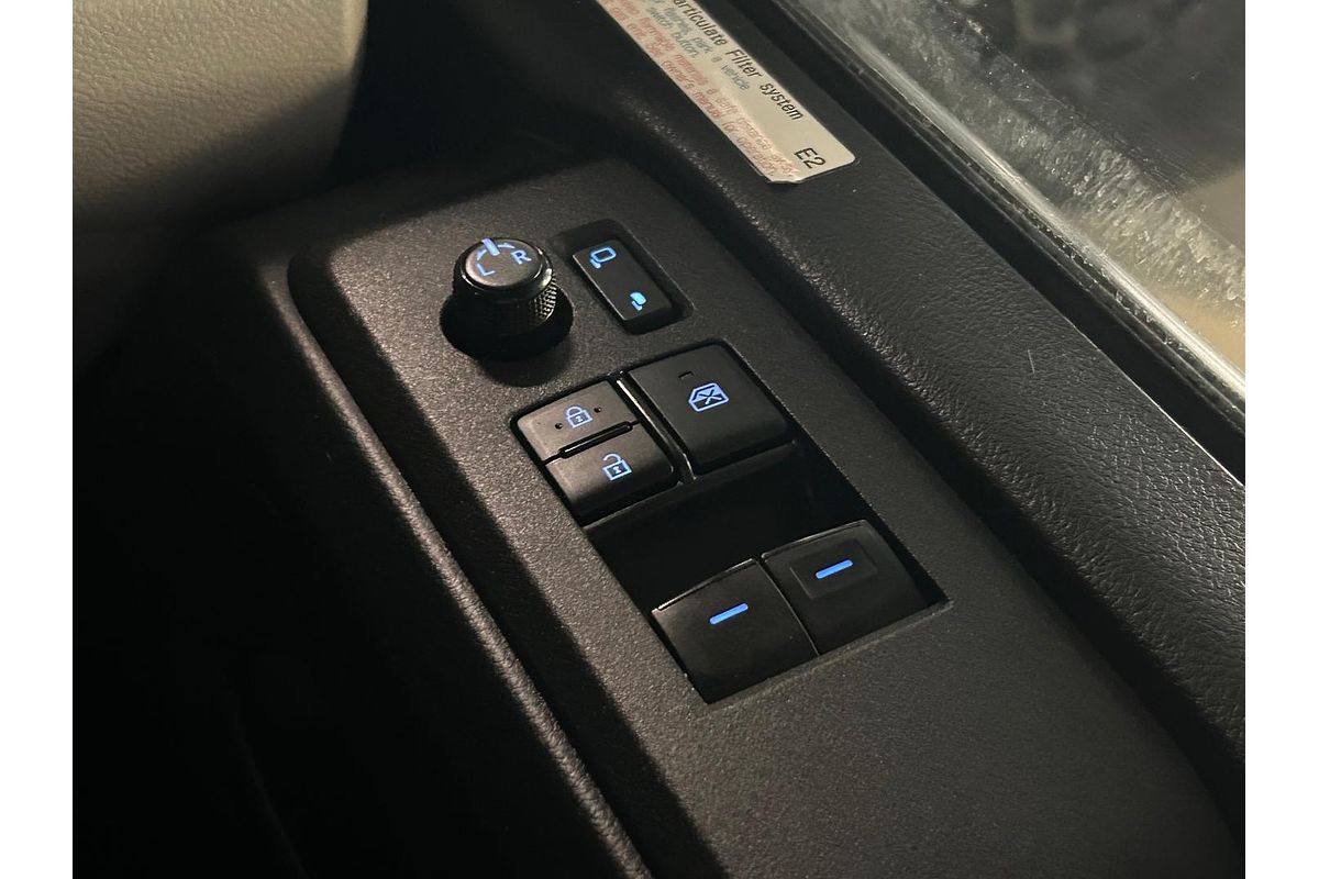 2019 Toyota Hiace Hiace Bus SLWB 2.8L T Diesel Automatic