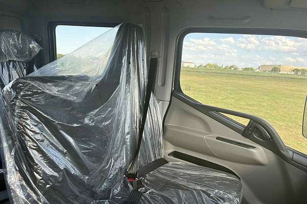 2025 Fuso Canter FG