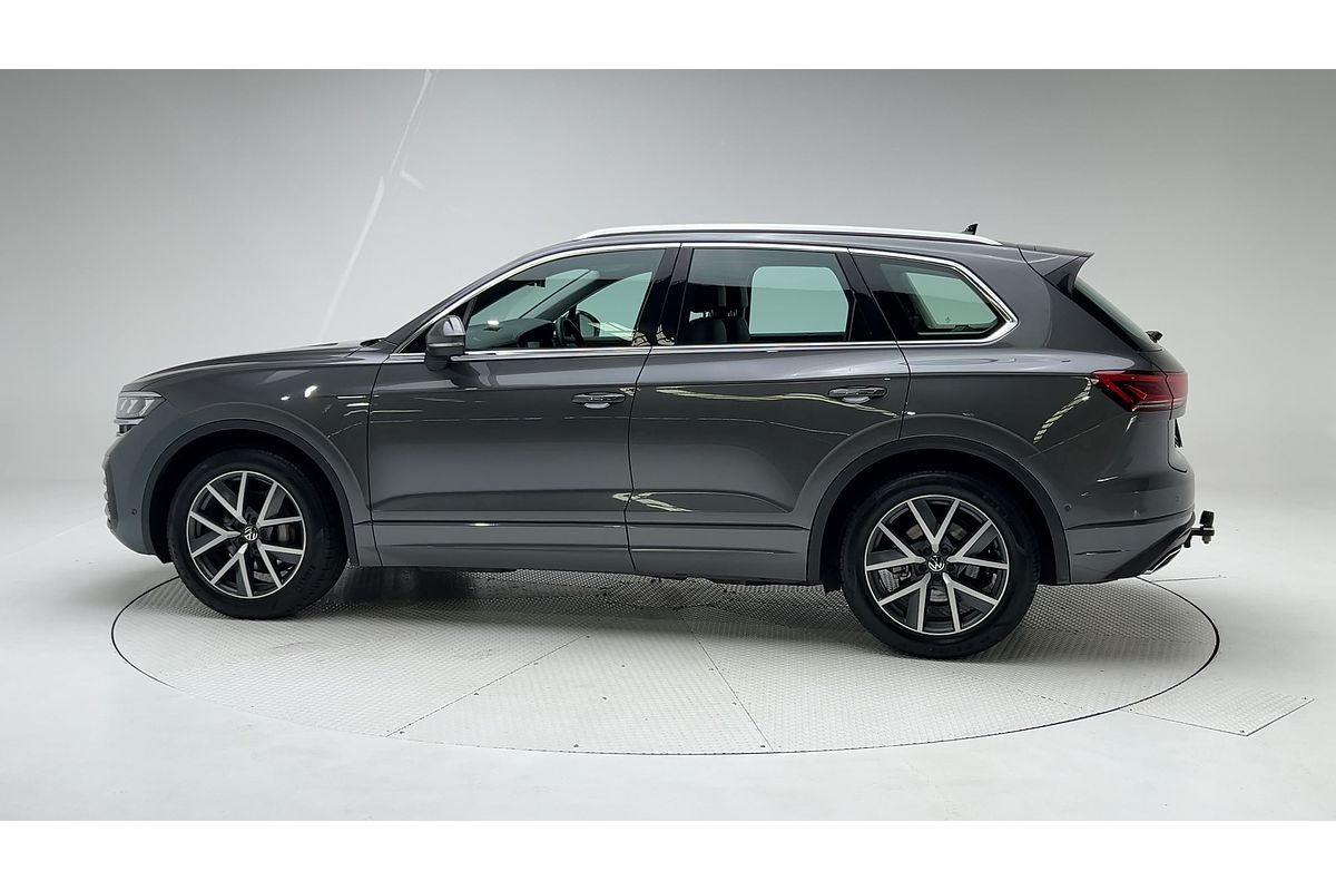 2024 Volkswagen Touareg 210TDI Elegance RC