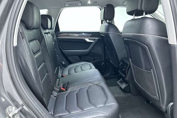 2024 Volkswagen Touareg 210TDI Elegance RC