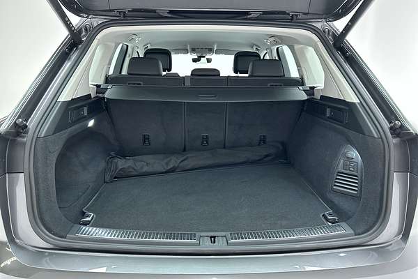 2024 Volkswagen Touareg 210TDI Elegance RC