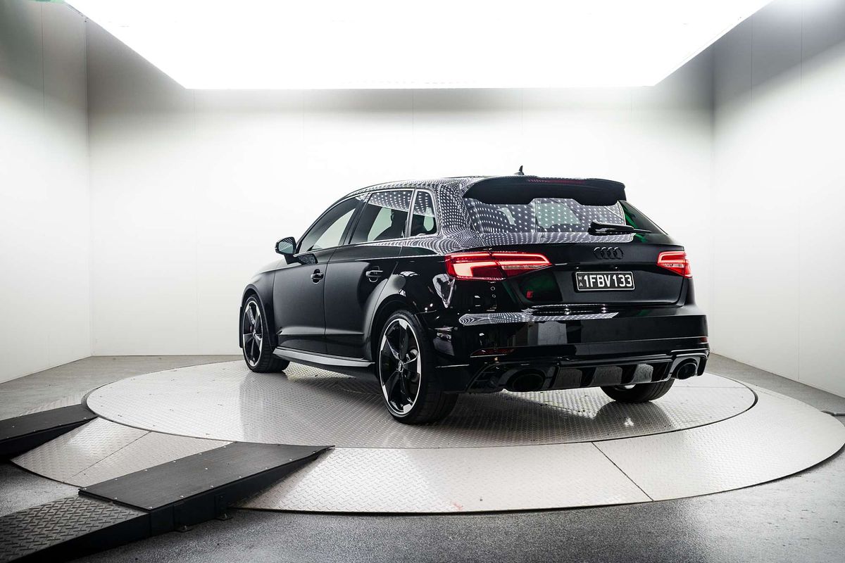 2020 Audi RS3 Carbon Edition 8V