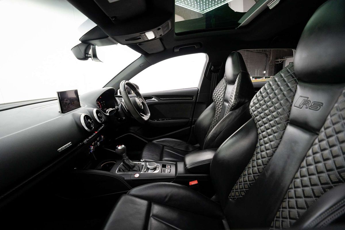 2020 Audi RS3 Carbon Edition 8V