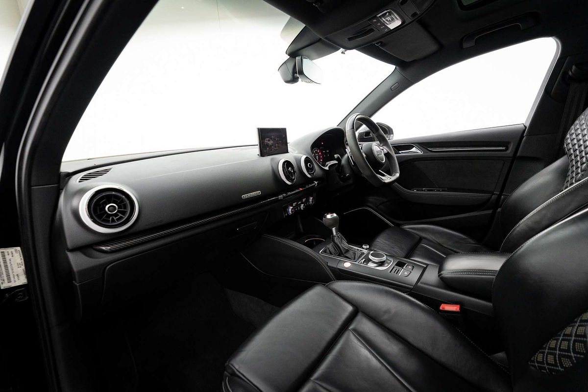 2020 Audi RS3 Carbon Edition 8V