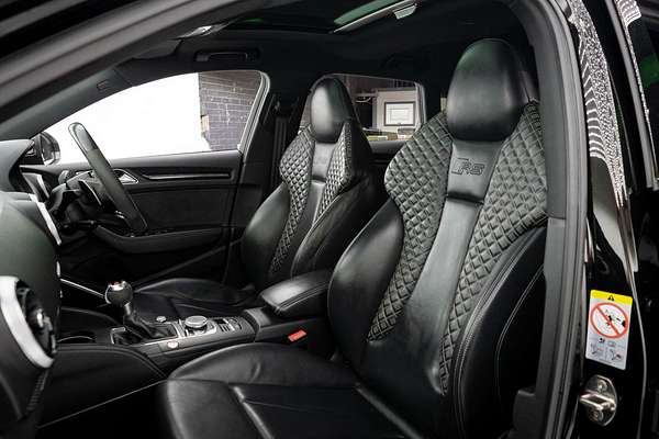 2020 Audi RS3 Carbon Edition 8V