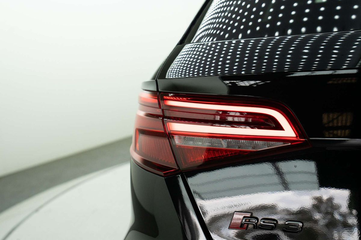 2020 Audi RS3 Carbon Edition 8V