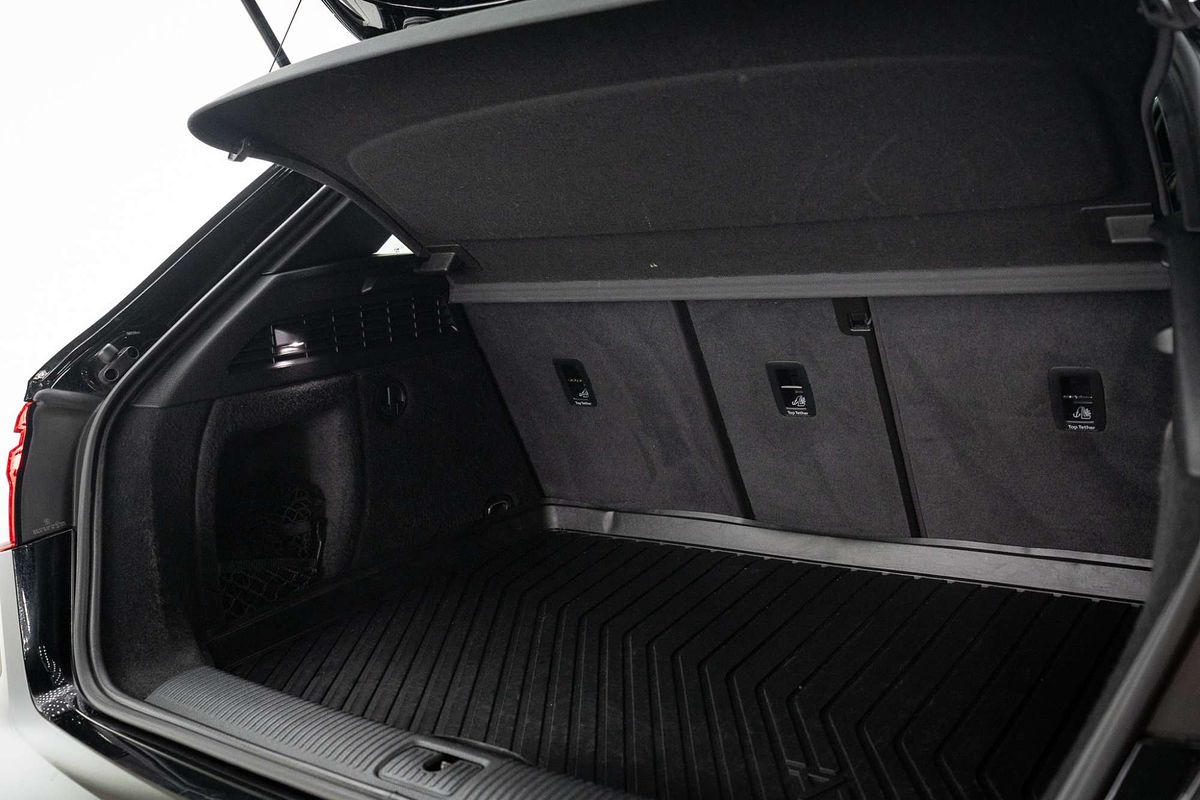 2020 Audi RS3 Carbon Edition 8V