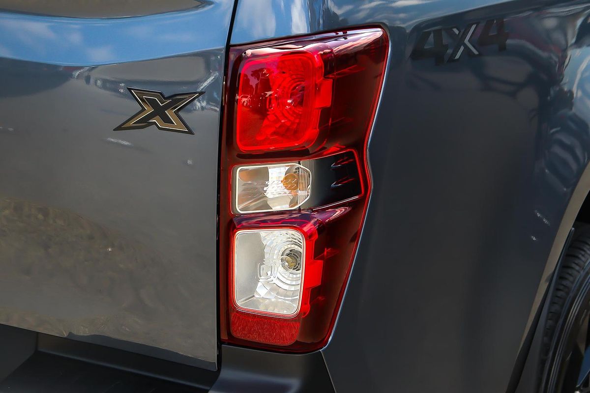 2025 Isuzu D-MAX X-RIDER 4X4