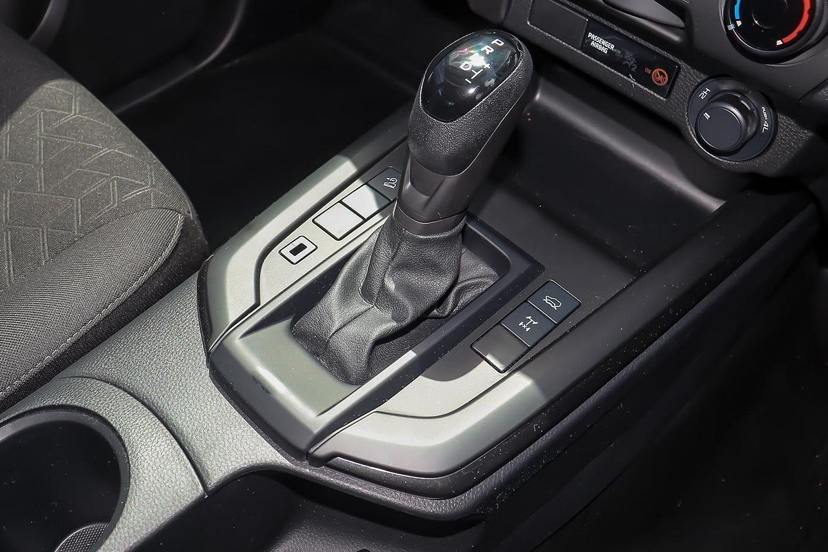 2025 Isuzu D-MAX X-RIDER 4X4