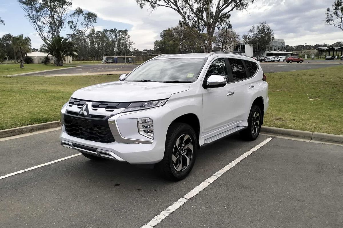 2025 Mitsubishi Pajero Sport GLS QG