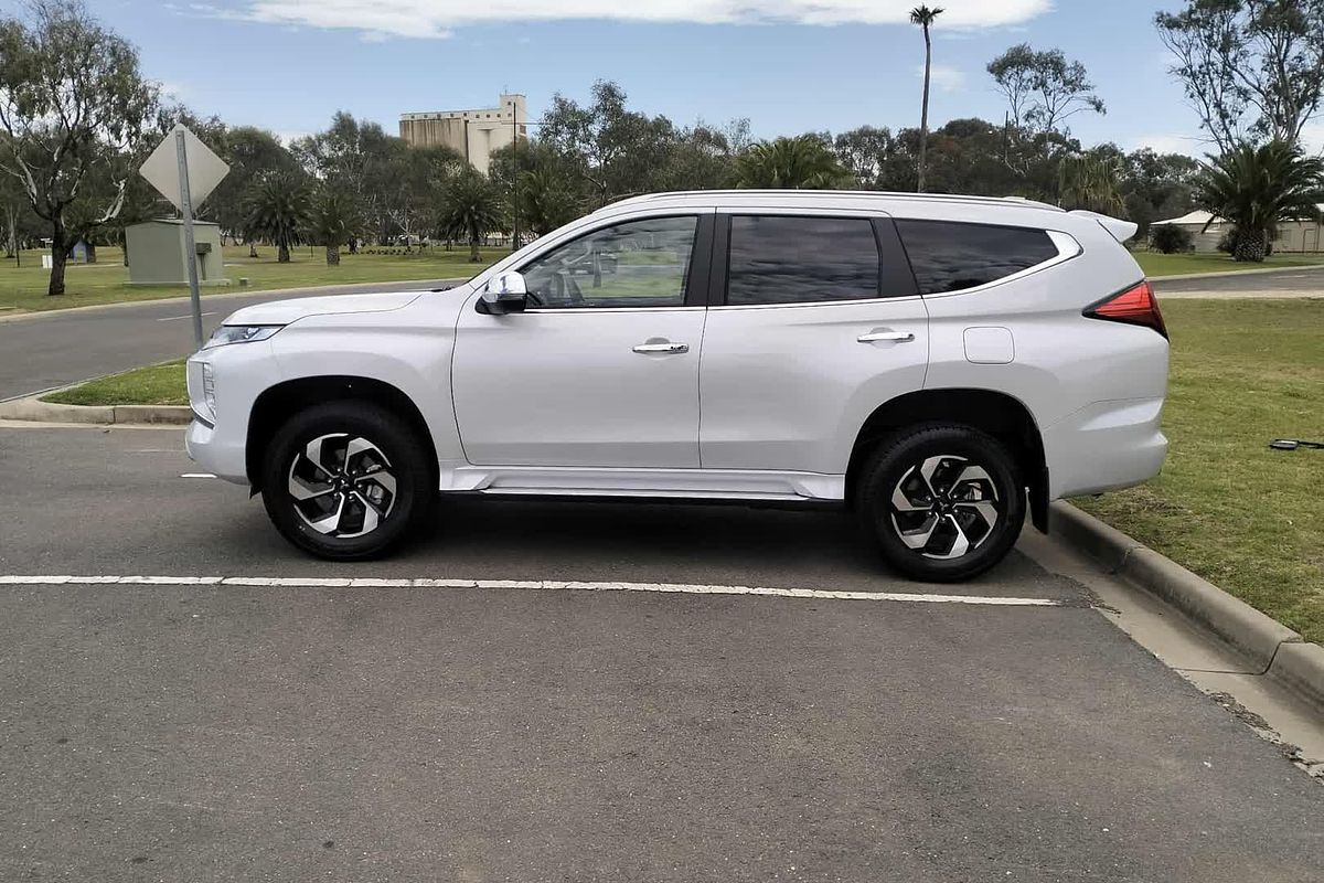 2025 Mitsubishi Pajero Sport GLS QG