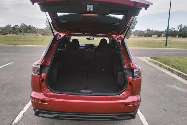 2025 Mitsubishi Outlander ES ZM