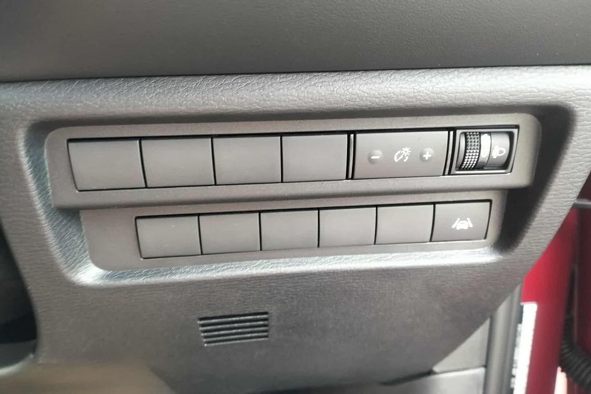 2025 Mitsubishi Outlander ES ZM