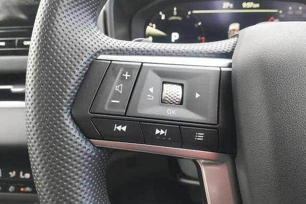 2025 Mitsubishi Outlander ES ZM