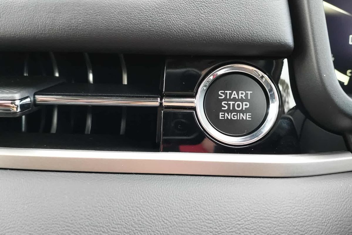 2025 Mitsubishi Outlander ES ZM