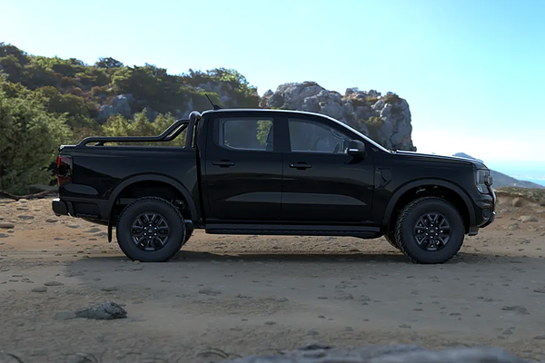 2025 Ford Ranger Black Edition 4X4 2.0L