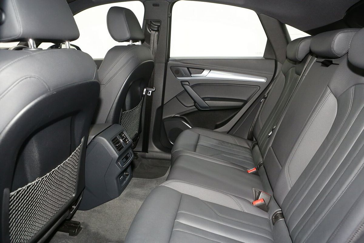 2022 Audi Q5 40 TDI S line FY