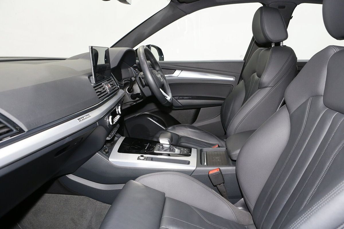 2022 Audi Q5 40 TDI S line FY