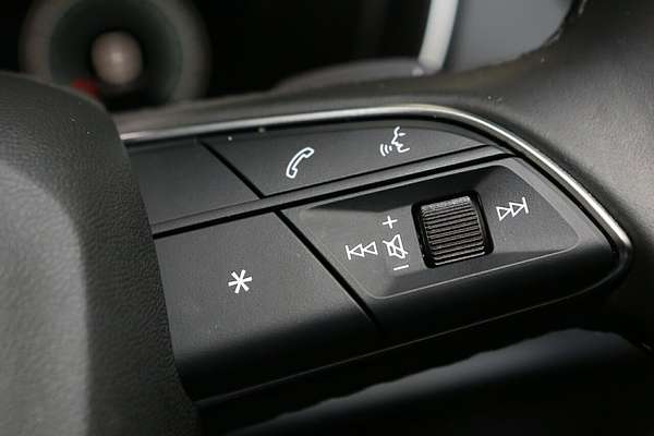 2022 Audi Q5 40 TDI S line FY