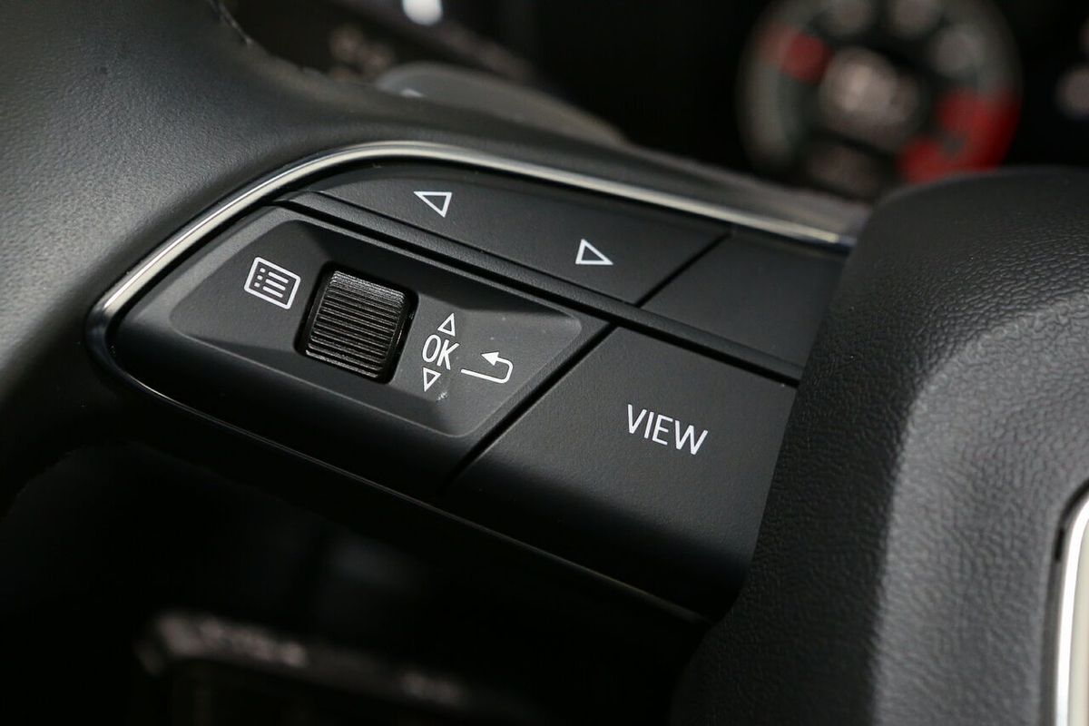 2022 Audi Q5 40 TDI S line FY