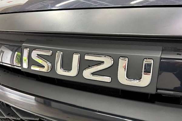 2025 Isuzu D-MAX SX  4X4