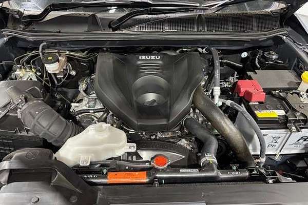 2025 Isuzu D-MAX SX  4X4